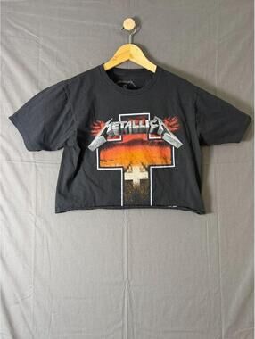 Metallica Master Of Puppets Graphic Crop Top Shirt Black Size M Raw Hem Band Tee